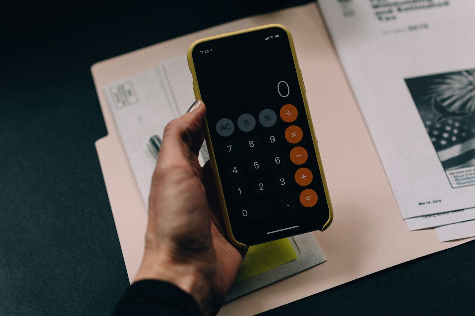 How Sales Commission Accelerators Work, and Why They Matter More Than Base Salary